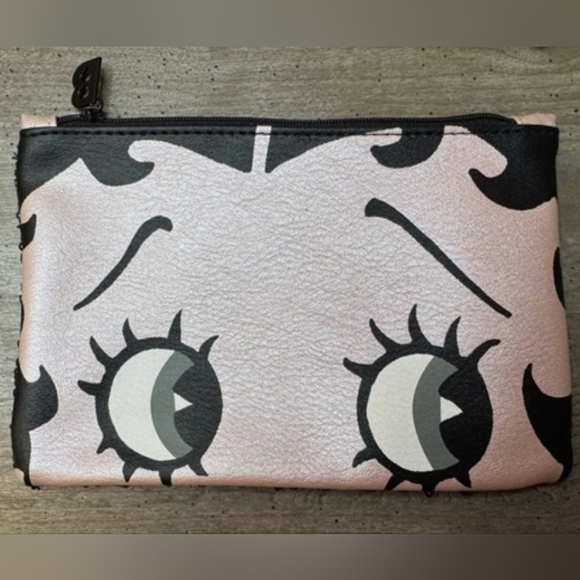 Ispy Handbags - Betty Boop Peek-a-boo Makeup Ispy Pouch NWOT